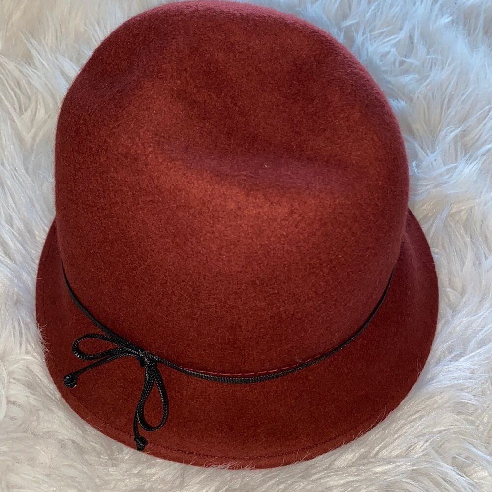 Emma B by Giovannio - Wool Cloche hat - Picture 2 of 10
